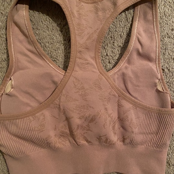 Gymshark Studio Sports Bra - Washed Light Pink - Picture 2 of 4